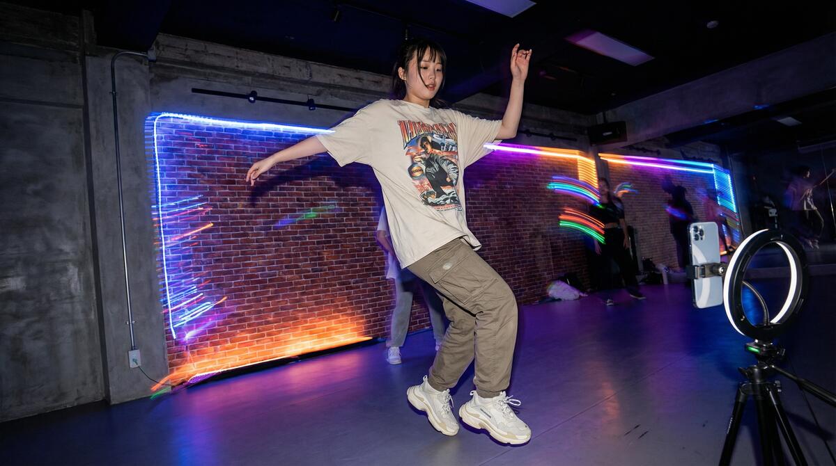 草榴社区舞蹈视频